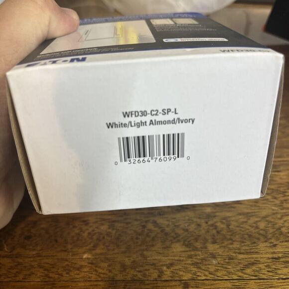 Eaton WFD30-C2 Wi-Fi Smart Universal Dimmer White Light Alm Ivory WFD30-C2-SP-L - Picture 2 of 4